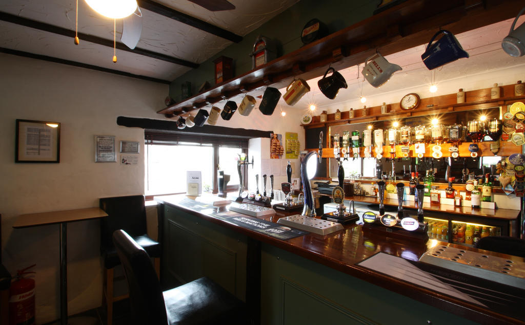 Llanarthney Emlyn Arms B&B 외부 사진